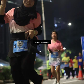 Runner Photo 7093243