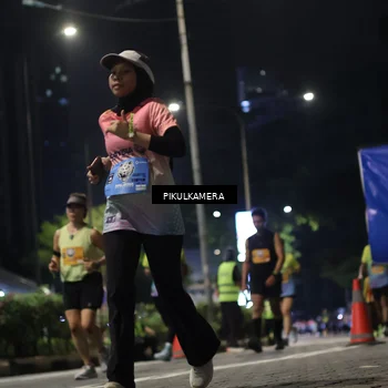 Runner Photo 7093256