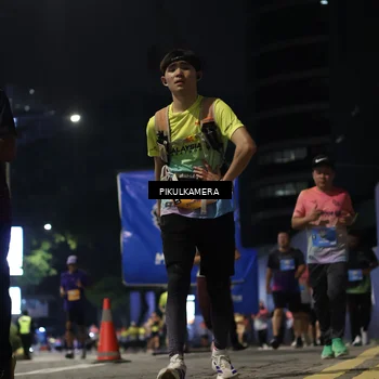 Runner Photo 7093299