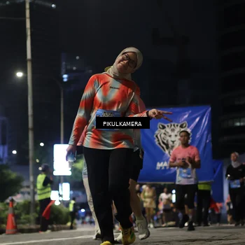 Runner Photo 7093318