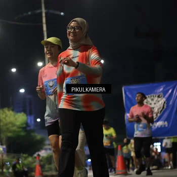 Runner Photo 7093319