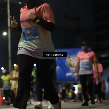 Runner Photo 7093335