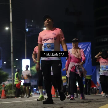Runner Photo 7093339