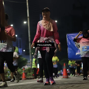 Runner Photo 7093342