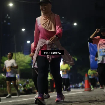 Runner Photo 7093345