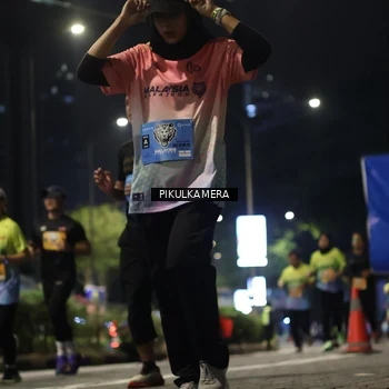 Runner Photo 7093349