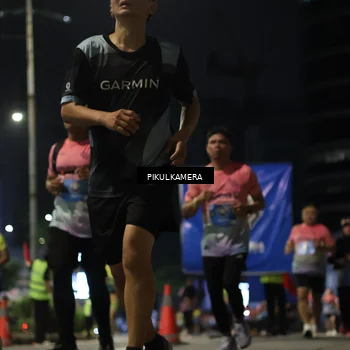 Runner Photo 7093353