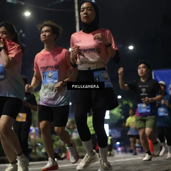 Runner Photo 7093397