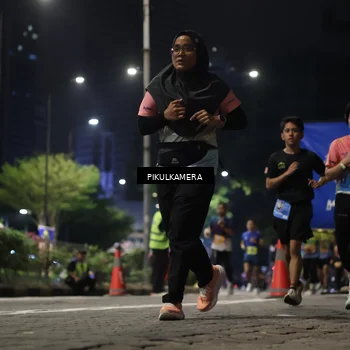Runner Photo 7093403