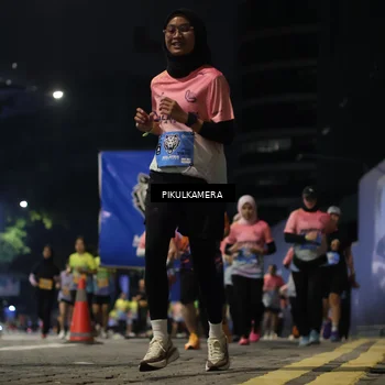 Runner Photo 7093405