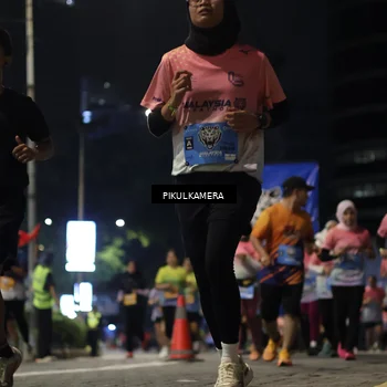 Runner Photo 7093408