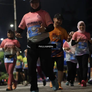 Runner Photo 7093410