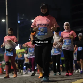 Runner Photo 7093411