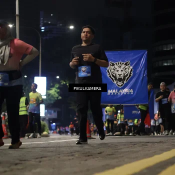 Runner Photo 7093421
