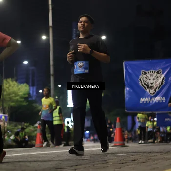 Runner Photo 7093422