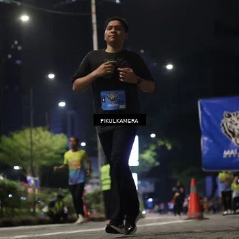 Runner Photo 7093424