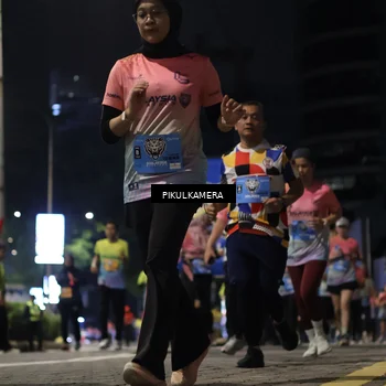 Runner Photo 7093437