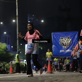 Runner Photo 7093438