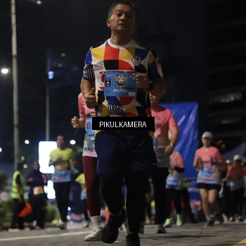 Runner Photo 7093445