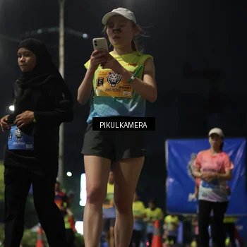 Runner Photo 7093471