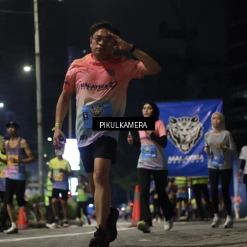 Runner Photo 7093474