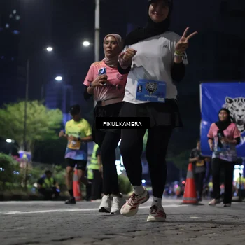 Runner Photo 7093492