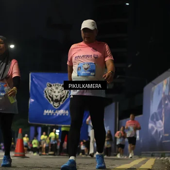 Runner Photo 7093497