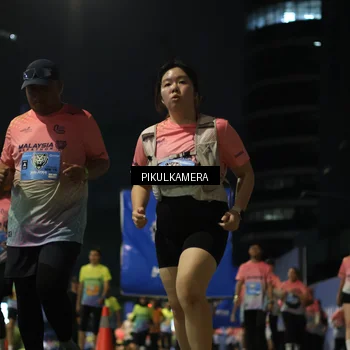Runner Photo 7093557