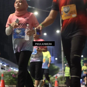 Runner Photo 7093562