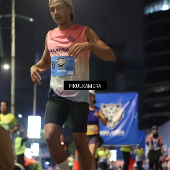 Runner Photo 7093566
