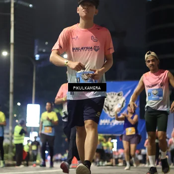 Runner Photo 7093572