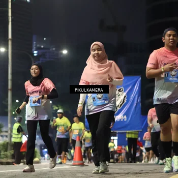 Runner Photo 7093575