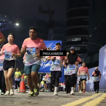 Runner Photo 7093599