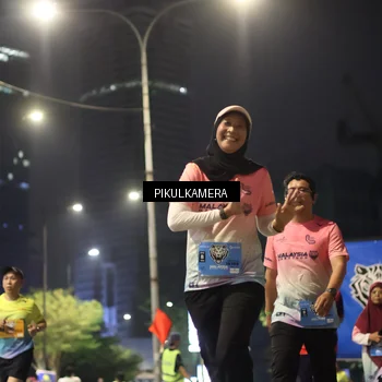 Runner Photo 7093619