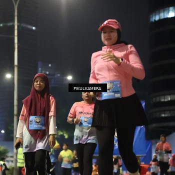 Runner Photo 7093628
