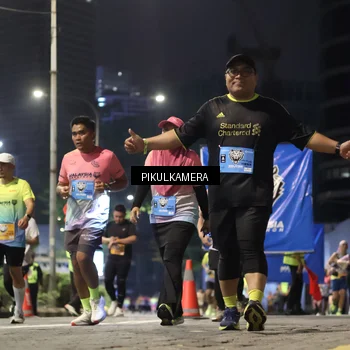 Runner Photo 7093637