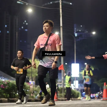 Runner Photo 7093641