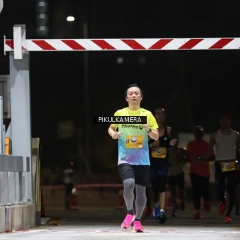 Runner Photo 7094067