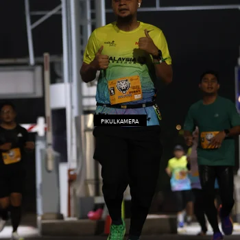 Runner Photo 7094074