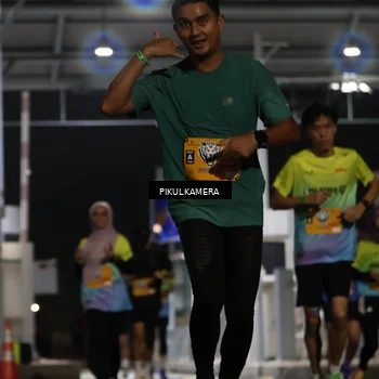 Runner Photo 7094076
