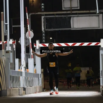 Runner Photo 7094078