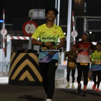 Runner Photo 7094098