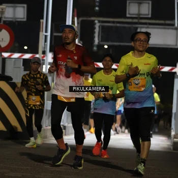 Runner Photo 7094101