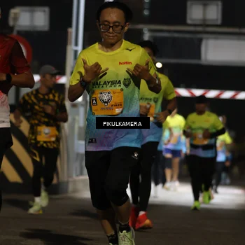 Runner Photo 7094104