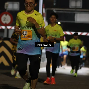 Runner Photo 7094105