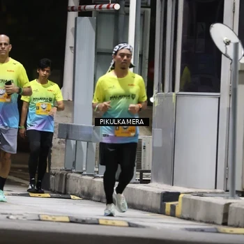 Runner Photo 7094109
