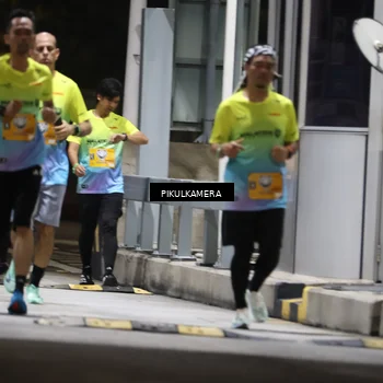 Runner Photo 7094111