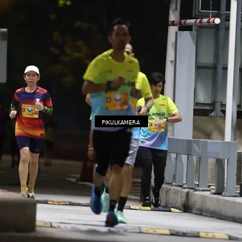 Runner Photo 7094112