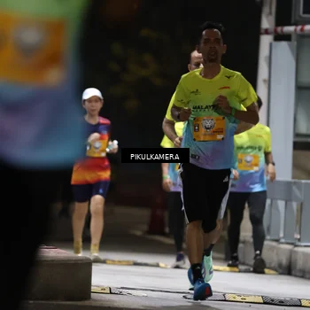 Runner Photo 7094113