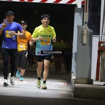 Runner Photo 7094116